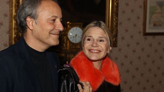 Eugenia Mart�nez de Irujo, junto a su marido Narc�s Rebollo, el martes en uno de los homenaje a su madre