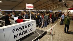 Miles de visitantes �vidos de marisco.