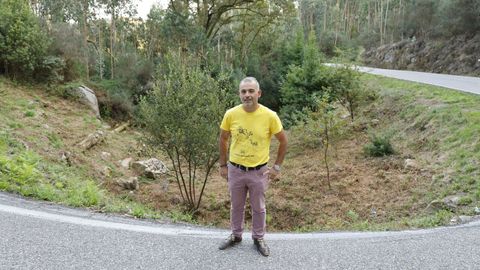 Carlos Gmes en la zona de Osqueiro en la que ocurra la historia de fantasmas