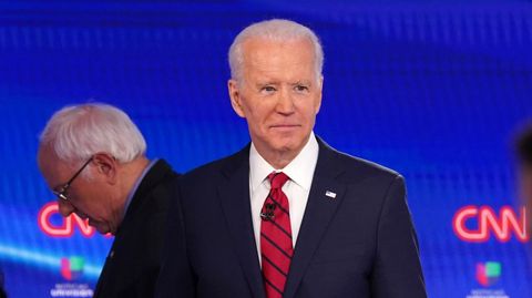 Sanders pasa por detr�s de Biden, tras el �limo debate electoral el 15 de marzo