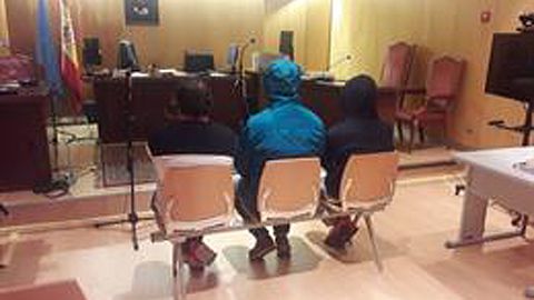 Los tres acusados de trucar cuentakil�metros en la venta de veh�culos