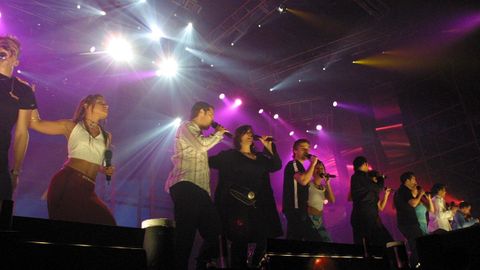 Concierto en el Coliseum de OT 1 en abril del 2002