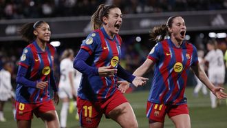Varias jugadoras del Barcelona celebran el segundo gol, obra de Alexia Putellas.