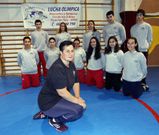 �lvarez Mera y su marido, Eladio Bello, son las cabezas visibles de este club. con sede en Teis. 