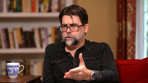 Joe Hill durante una entrevista en CBS