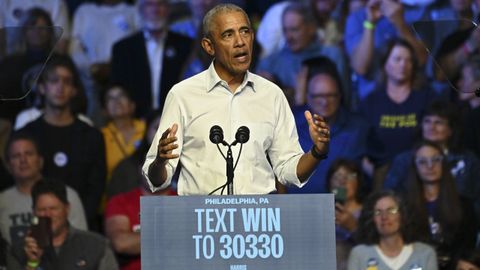 Obama durante un mitin de la campaa electoral de Harris en Filadelfia