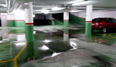 Bajo del n�mero 9 de la avenida Fernando Blanco inundado.