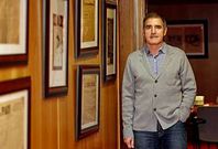 Paco Herrera acudi� ayer a una entrevista en las instalaciones del Grupo Voz en Vigo.