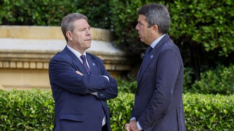 Charla de Mazón y García-Page