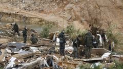 Militares en las labores de rescate de Rubn e Izan.