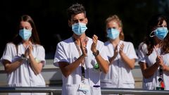 Personal sanitario de Madrid que reclama mejores condiciones para luchar contra el covid