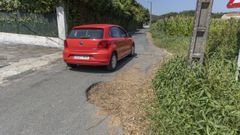 Los enormes baches de As Pedreiras se taparon con restos org�nicos