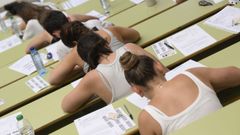  Un total de 5.157 estudiantes se examinar�n a partir de este martes en Asturias de la Prueba de Acceso a la Universidad (PAU), la primera en la que se utilizar�n detectores de frecuencias para evitar el uso de dispositivos electr�nicos de manera fraudulenta