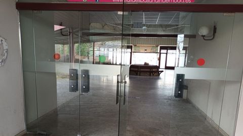 Interior de la estaci�n de buses de Vilalba, muy deteriorada en los �ltimos a�os