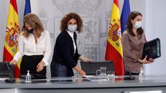 Yolanda Díaz, María Jesús Montero e Irene Montero