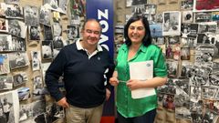 Elena Candia con Flix Jorquera, en el programa Voces de Lugo de Radio Voz