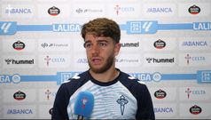 El jugador del Celta Sergio Carreira, tras el partido frente al Oviedo de este domingo en Bala�dos.