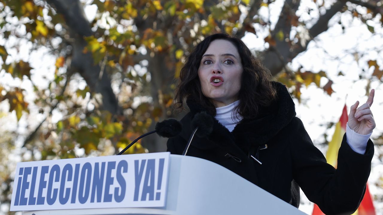 Ayuso asegura que ETA está «preparando su asalto al País Vasco y Navarra» mientras «sostiene» a Sánchez en el Gobierno