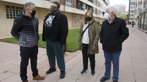 Juan Miraz, presidente del C.P.S.; Maikel Rodeiro, uno de los impulsores del FeneRock; Marta Lorenzo, del Anpa de A Xunqueira y Manolo Veiga, jubilado de Astano