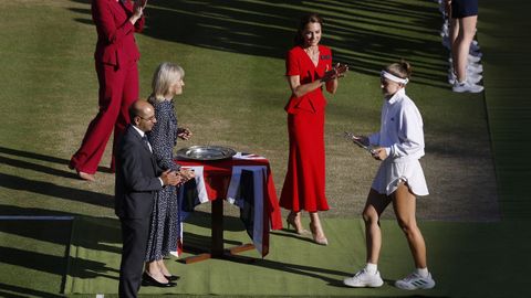 Durante la entrega de los trofeos
