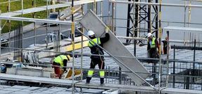 La lentitud en las ventas hace que los promotores prefieran poner en marcha promociones peque�as, como esta de la calle Barcelona.