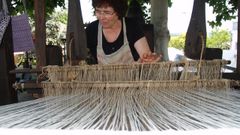 Una artesana en la Feira Outrora del 2018