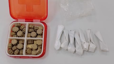 Cocaina y pastillas intervenidas por la Guardia Civil