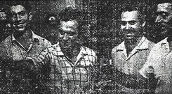 Francisco, con camisa de cuadros