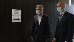 Luis Verde y Jose Flores, gerentes del �rea sanitaria y del Sergas, respectivamente, visitaron la nueva unidad de salud mental del centro de salud A Covada, en Oleiros (A Coru�a)