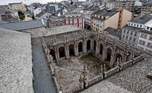 El arreglo del claustro de la seo, que data del siglo XVIII, costar� unos dos millones de euros.