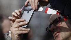 Uso de gafas espec�ficas para ver un eclipse