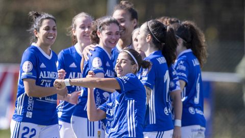 Yamila celebra el 2-0 en el derbi ante el Sporting de Gijn Femenino