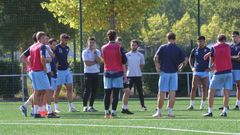 Los jugadores del Pontevedra durante un entrenamiento esta pretemporada