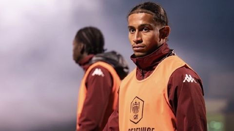 Tahirys Dos Santos, un jugador de 19 a�os del Metz, ha resultado herido grave