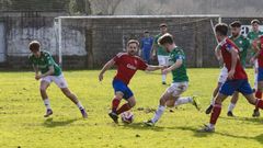 �lex Taibo intenta un regate frente al Sof�n B en As Pedreiras.