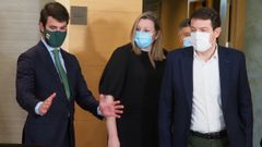 El representante de Vox, Juan Garc�a-Gallardo, a la izquierda, se reuni� este mi�rcoles con el presidente de Castilla y Le�n en funciones, el popular Alfonso Fern�ndez Ma�ueco