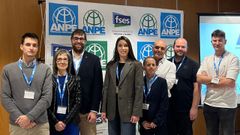 Nueva ejecutiva de ANPE Asturias, con la presidenta Mariela Fern�ndez, en el centro.