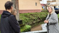 La alcaldesa de Fene visit el lugar donde se realizan las tareas. 
