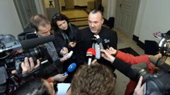 El abogado del arrestado por trasladar a Abdeslam.