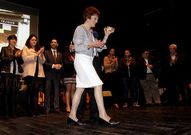 La padronesa Ramona V�zquez Regateiro con su premio.