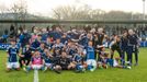 La plantilla del juvenil A del Real Oviedo celebra el triunfo ante el Levante