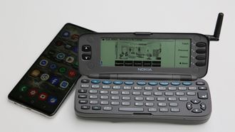 El Nokia 9000 Communicator, considerado el primer �smartphone� de la historia