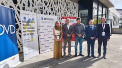 De izquierda a derecha, la directora del CEEI, Cristina Fanjul; el presidente de la C�mara de Comercio de Oviedo, Carlos Paniceres; el consejero de Ciencia, Industria y Empleo, Borja S�nchez; el alcalde de Oviedo, Alfredo Canteli, y el director ejecutivo de Sekuens, David Gonz�lez