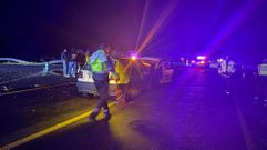 Los dos coches implicados en el siniestro chocaron de frente