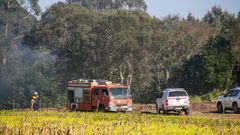Medios movilizados para la extinci&oacute;n de incendio provocado en Boiro el pasado mes de marzo.