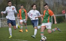 El Xallas y el Dumbr�a jugaron un encuentro muy disputado en el campo San Andr�s de Castriz. 
