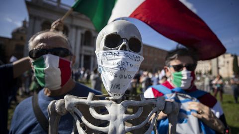 Protesta antimascarillas en Roma este s�bado