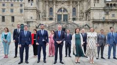 Foto de familia del nuevo Ejecutivo en el Obradoiro 