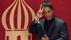 Ronaldinho en el sorteo del Mundial en Rusia