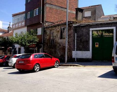 El colectivo pide medidas contra edificios en mal estado. 